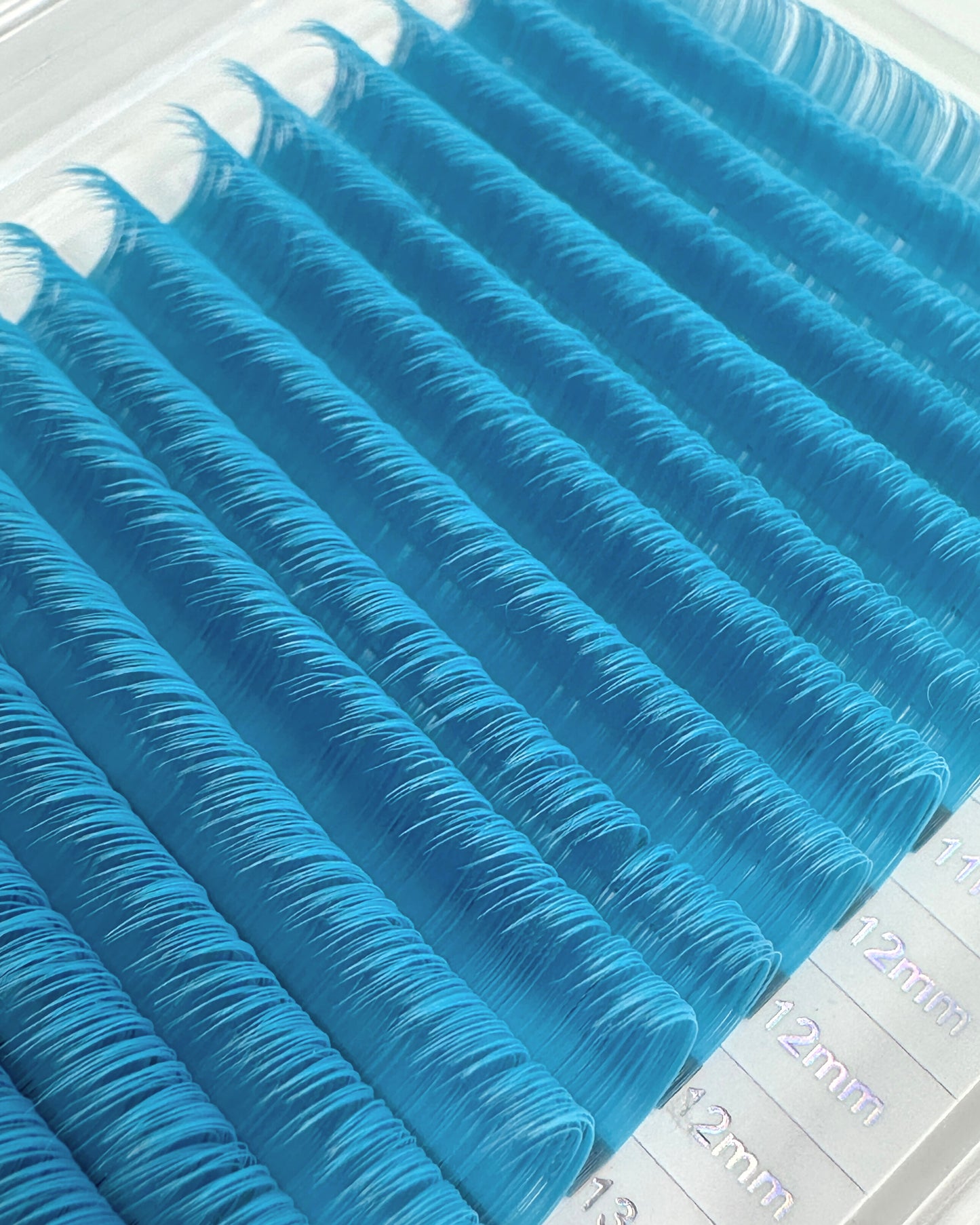 .05 Color Lash Trays
